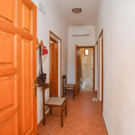 House Periska בית נופש Mrljane