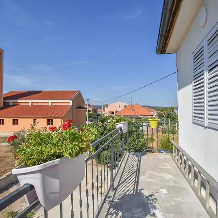 Prázdninový dům House Periska