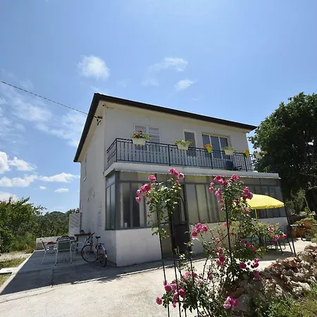 Dom wakacyjny House Periska *