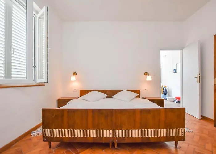 펜션 House Periska Mrljane