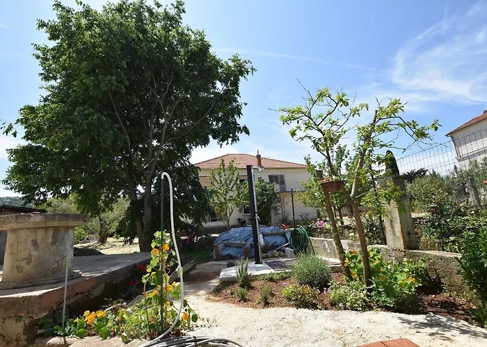 House Periska 펜션 Mrljane